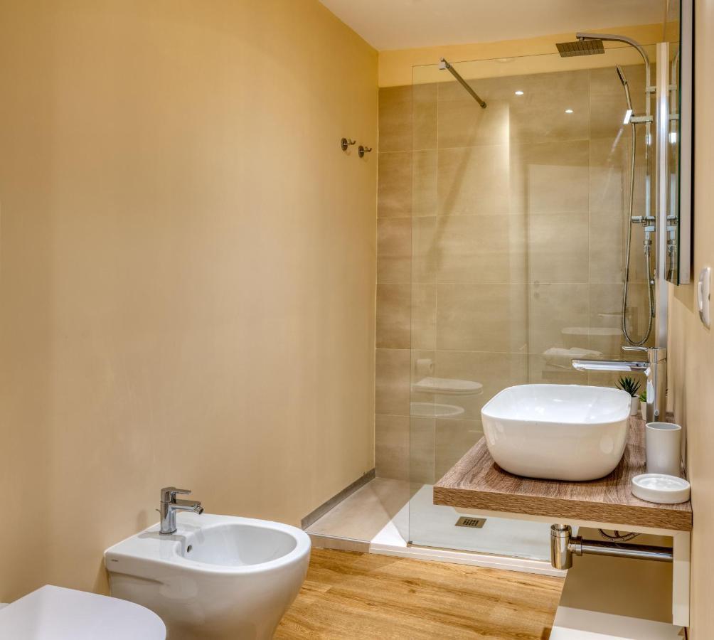 Izzhome Corso76 Cagliari Luaran gambar